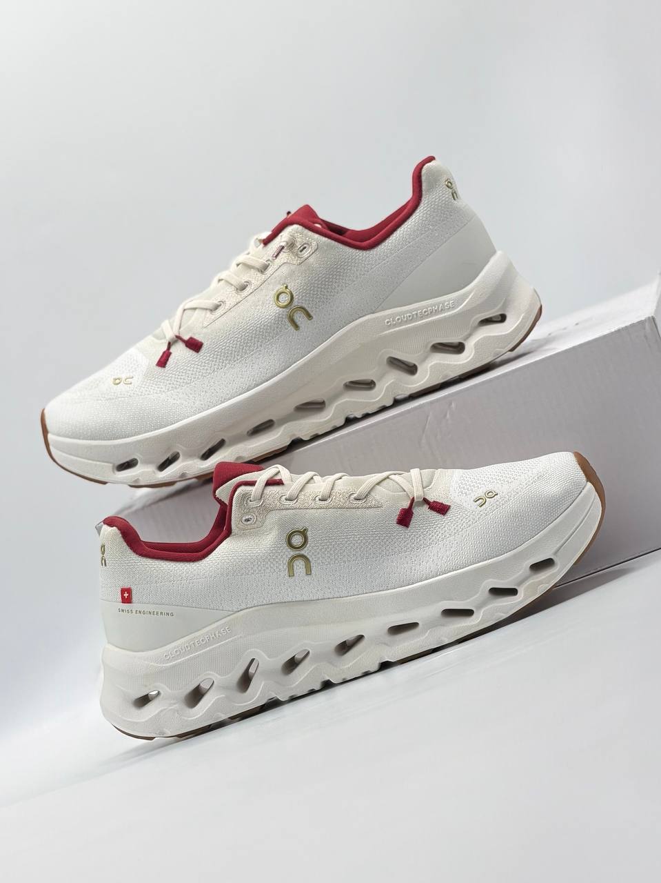 On Cloud Tilt | Beige-Rojo
