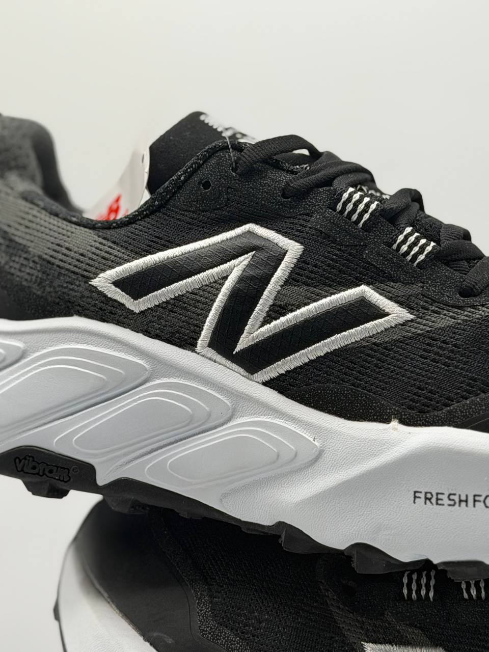 New Balance Fresh Foam X Garoé V2 | Blanco-Negro