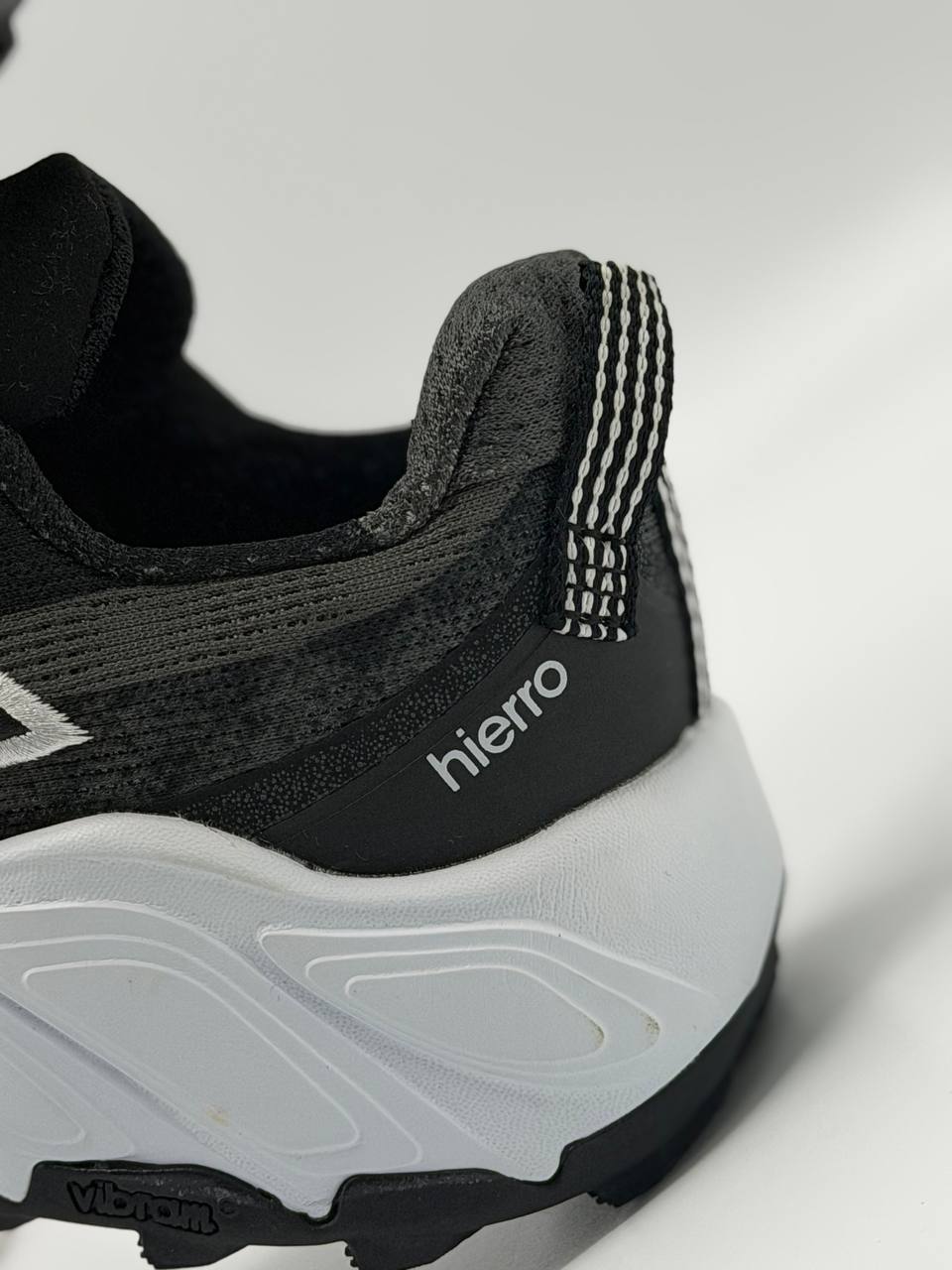 New Balance Fresh Foam X Garoé V2 | Blanco-Negro