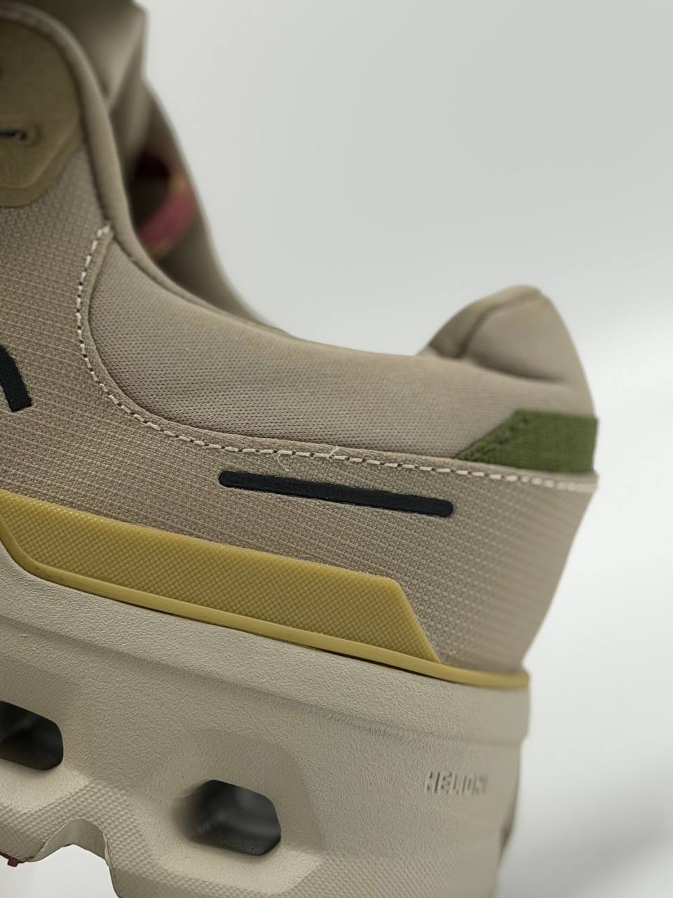 On Running Cloudrunner 2 | Beige