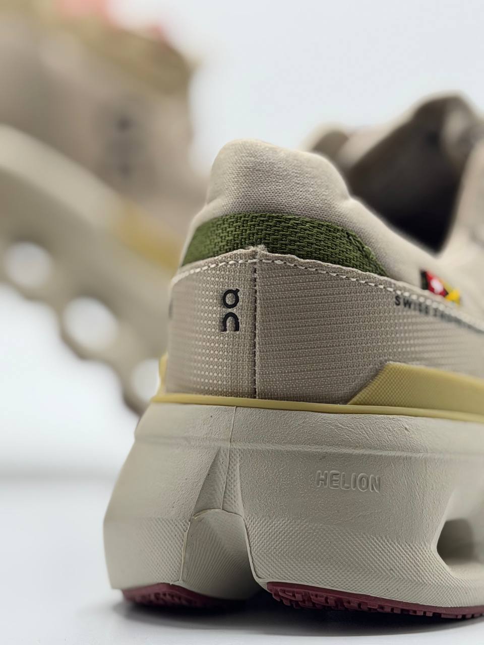 On Running Cloudrunner 2 | Beige