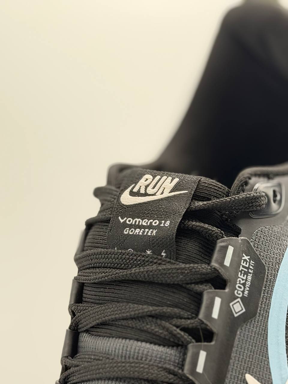 Nike Vomero 18 GORE-TEX | Azul-Negro