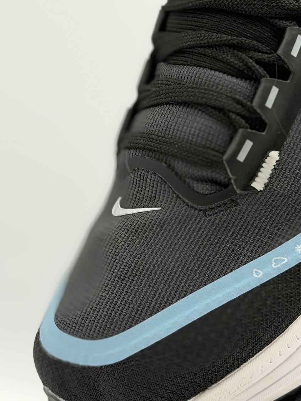 Nike Vomero 18 GORE-TEX | Azul-Negro