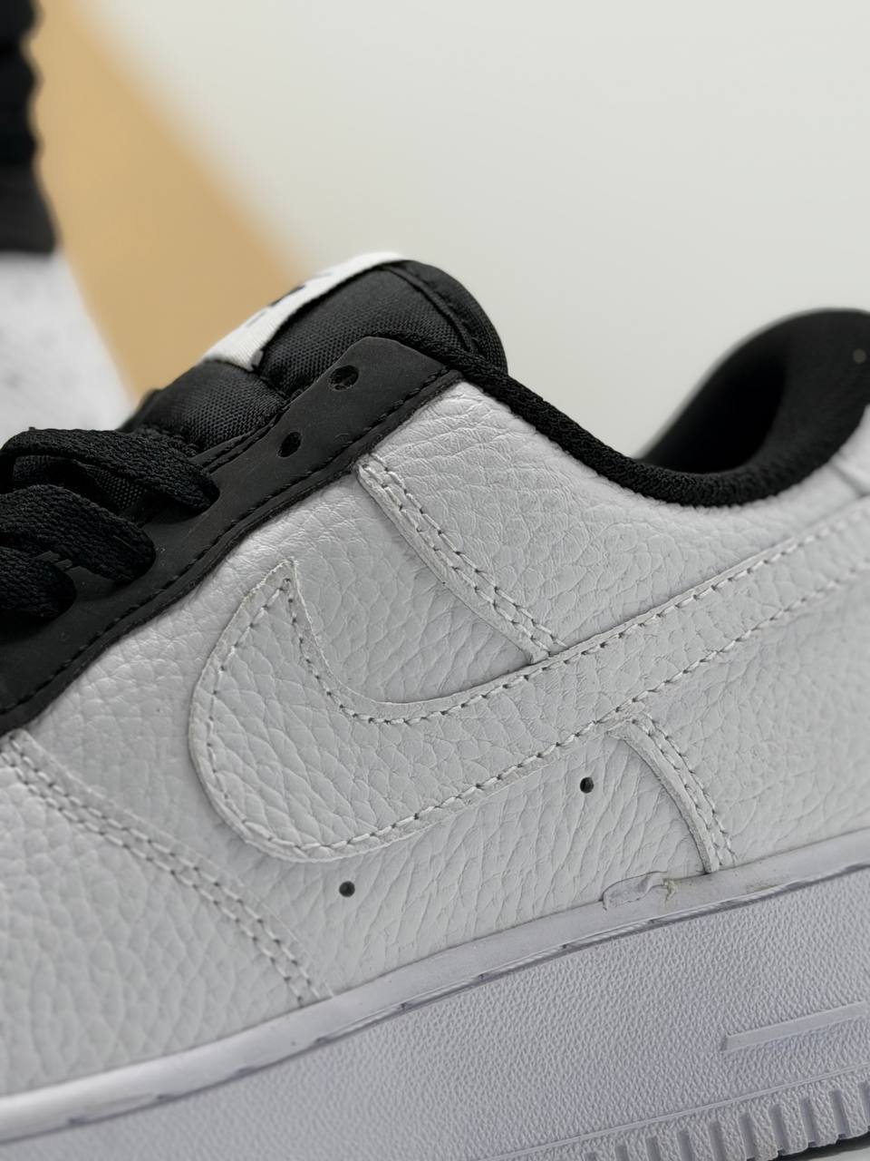 Nike Air Force One x Fragment | Blanco-Negro