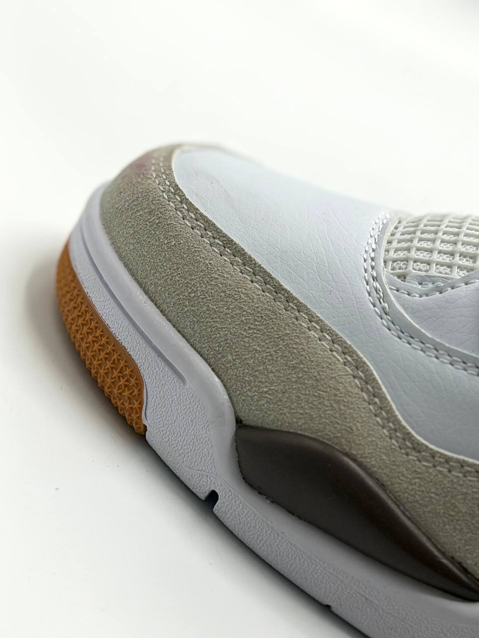 Nike Air Jordan 4 x Ma Marine “Mocha” | Blanco-Marron