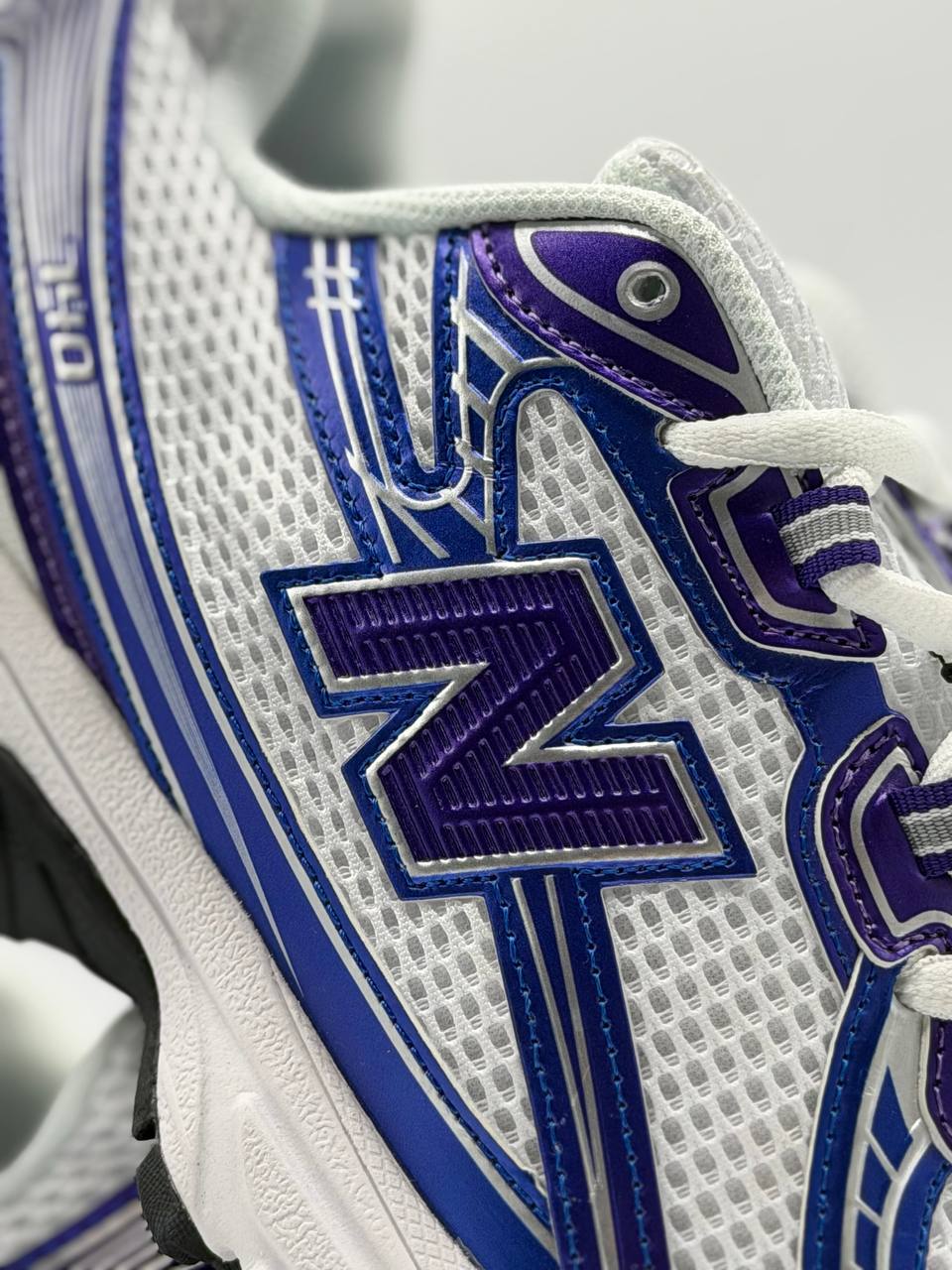 New Balance 740v2 | Blanco-Purpura