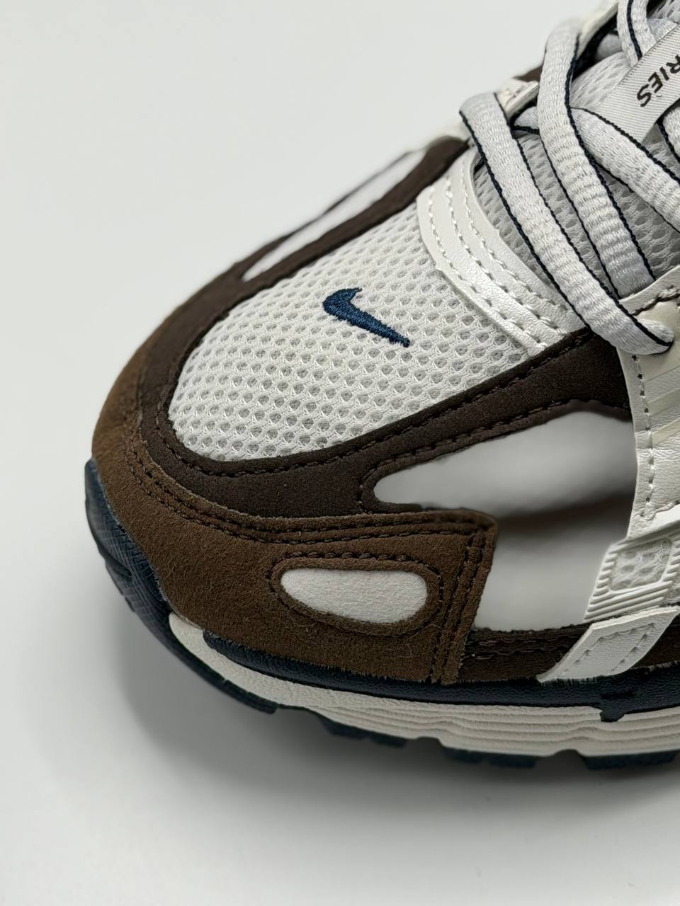 Nike P6000 Baroque Dark | Marron