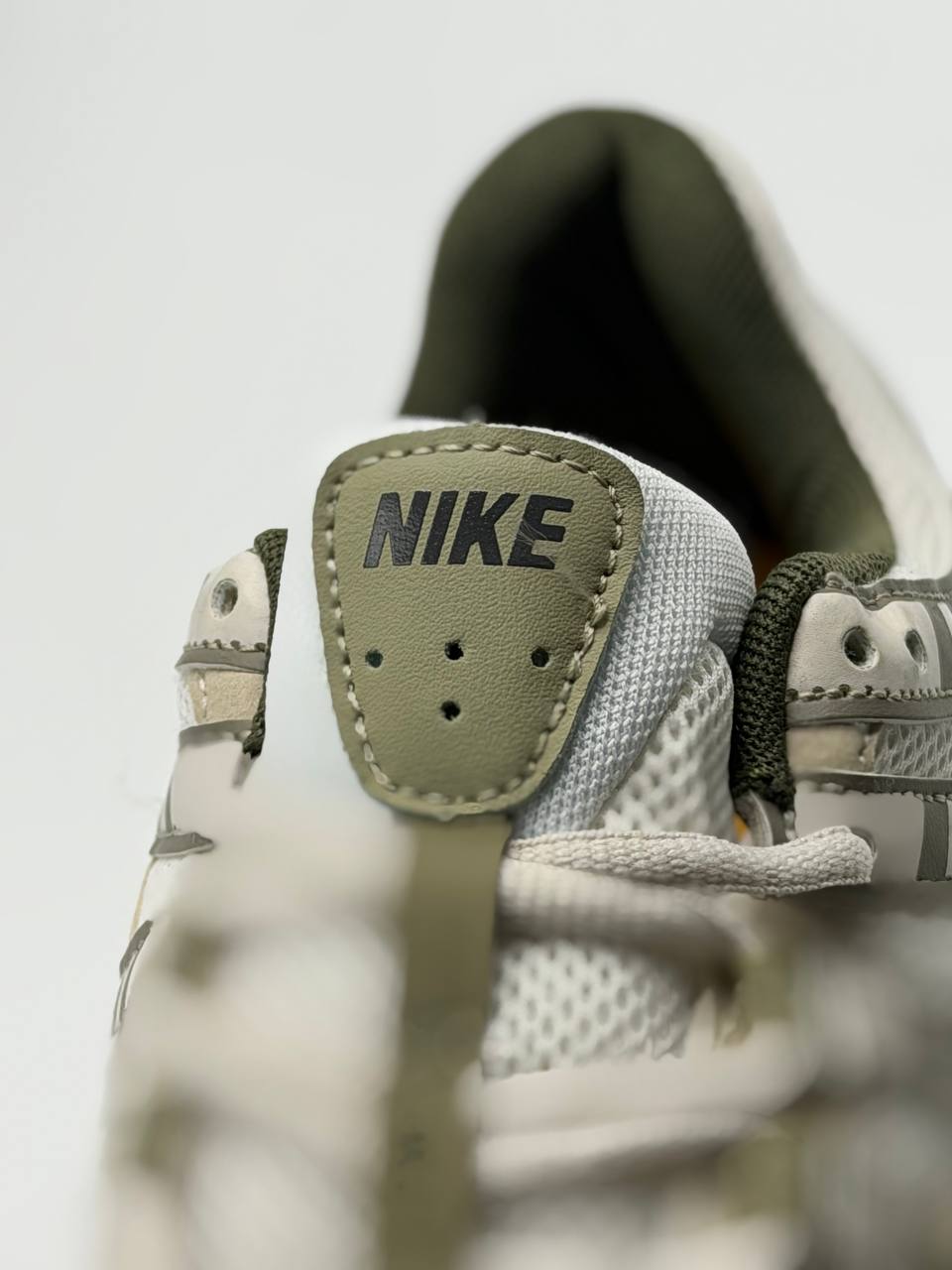 Nike P-6000 Light Army Cargo Khaki | Verde