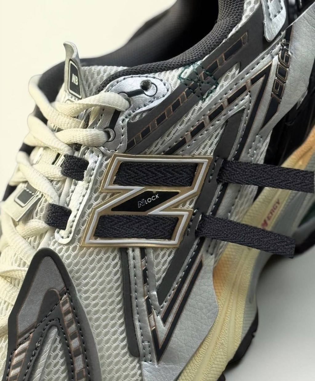New Balance 1906A "Refined Future" | Gris-Blanco