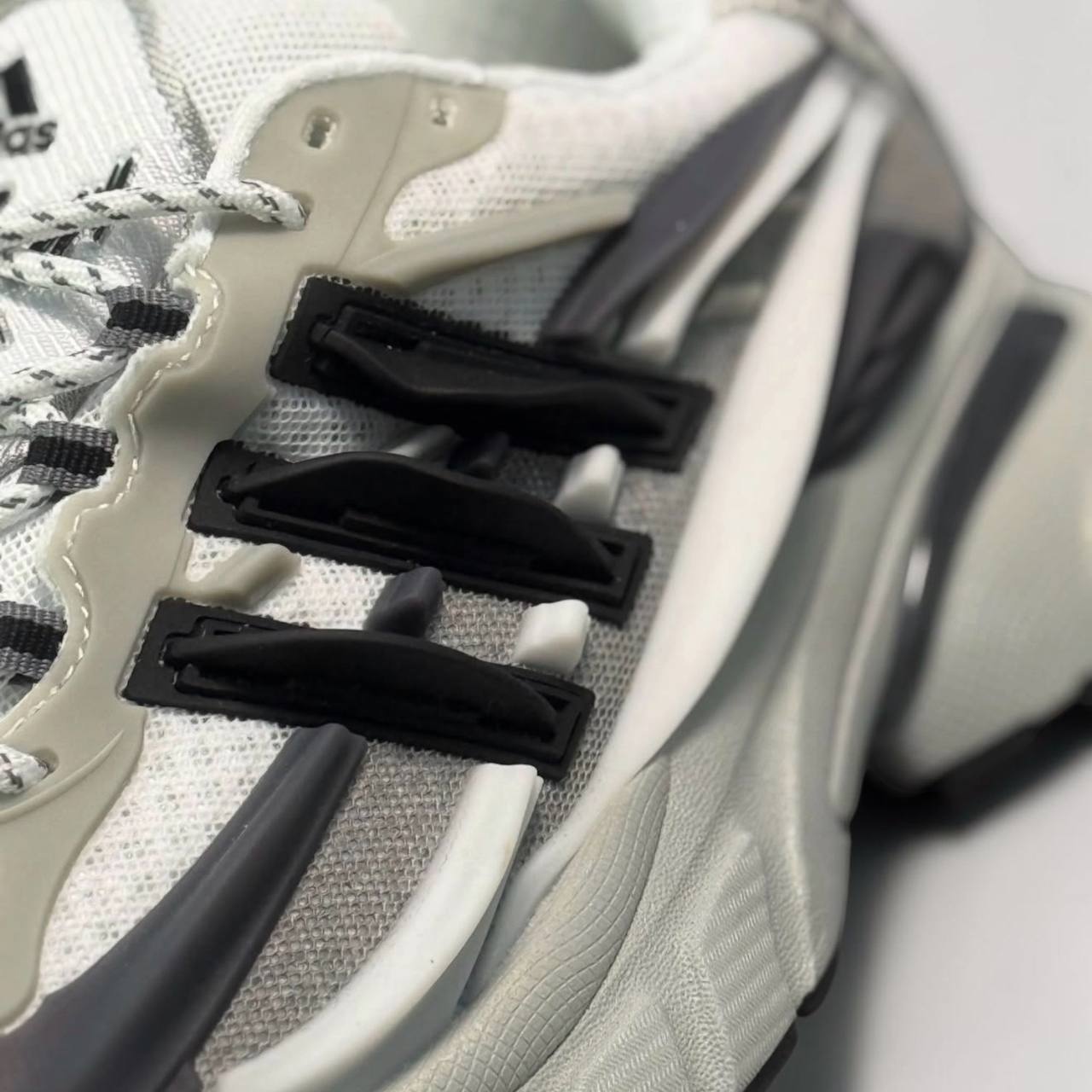 Adidas Adistar Jellyfish Pharrell Williams | Blanco-Negro