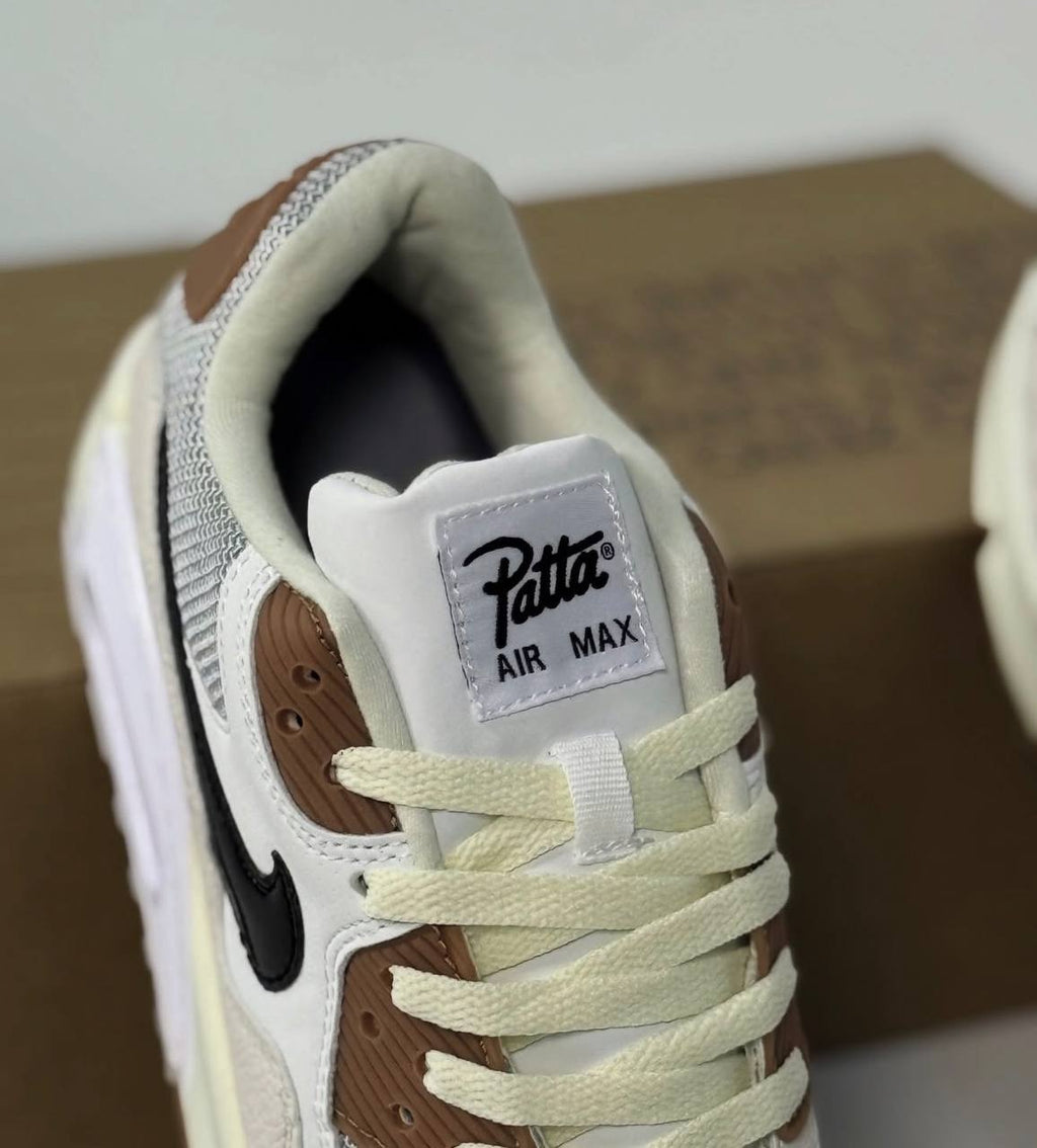 Nike Air Max 90 SP x Patta "Particle Grey / Coconut Milk" | Beige