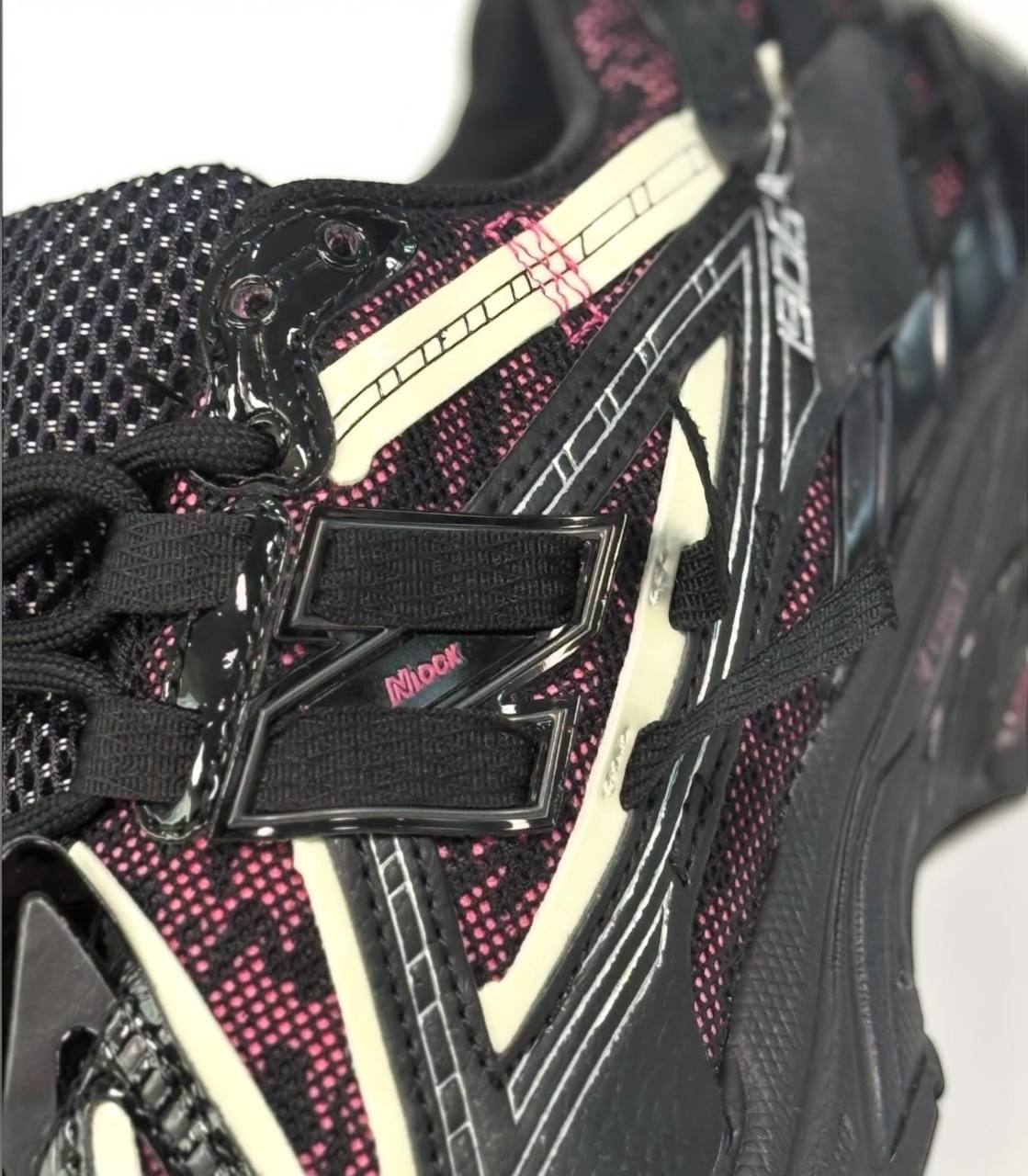 New Balance 1906A "Black/Dragon Berry" | Negro-Purpura