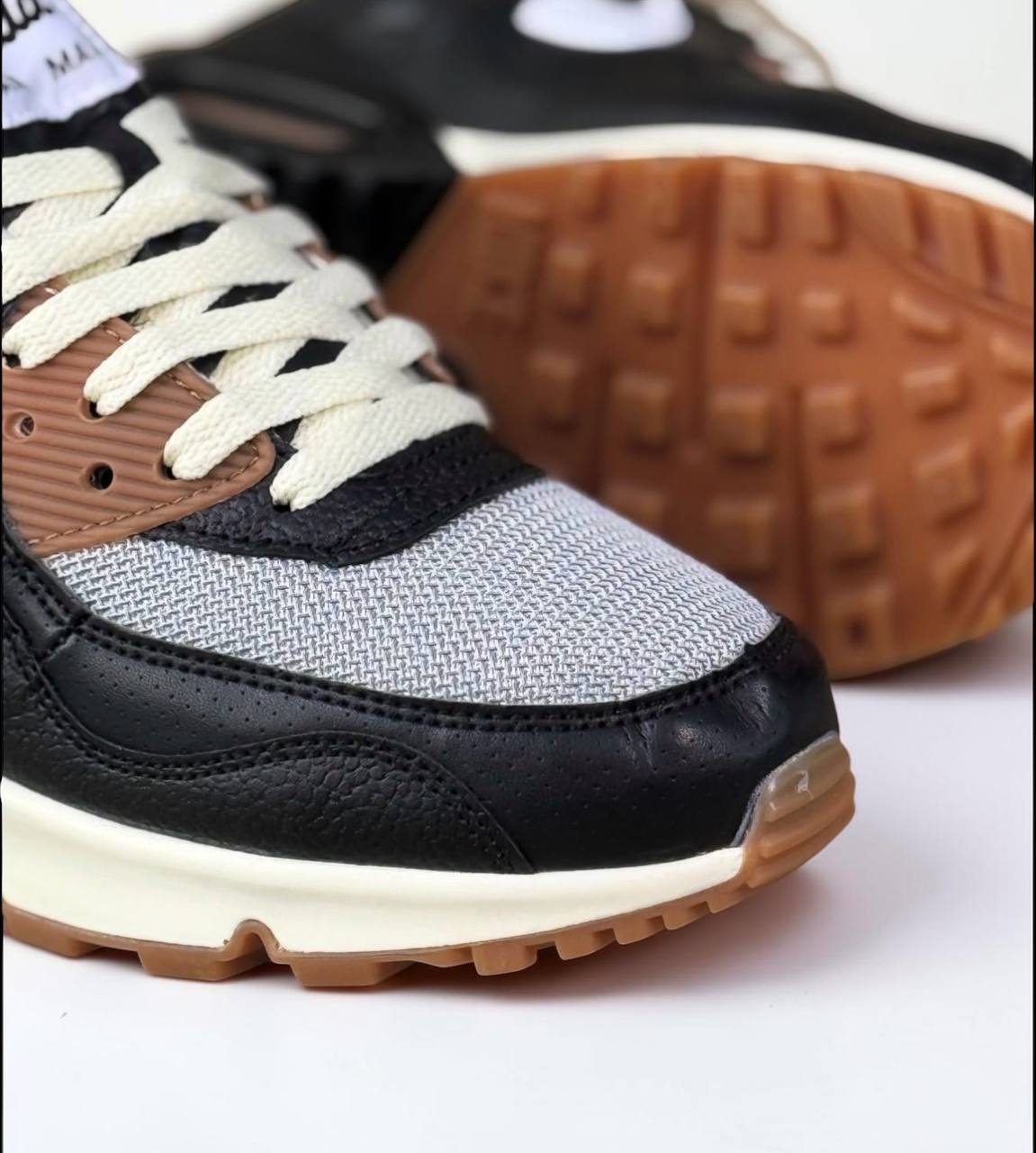 Nike Air Max 90 SP Waves x Patta "Black/Particle Grey" | Negro-Gris-Marron