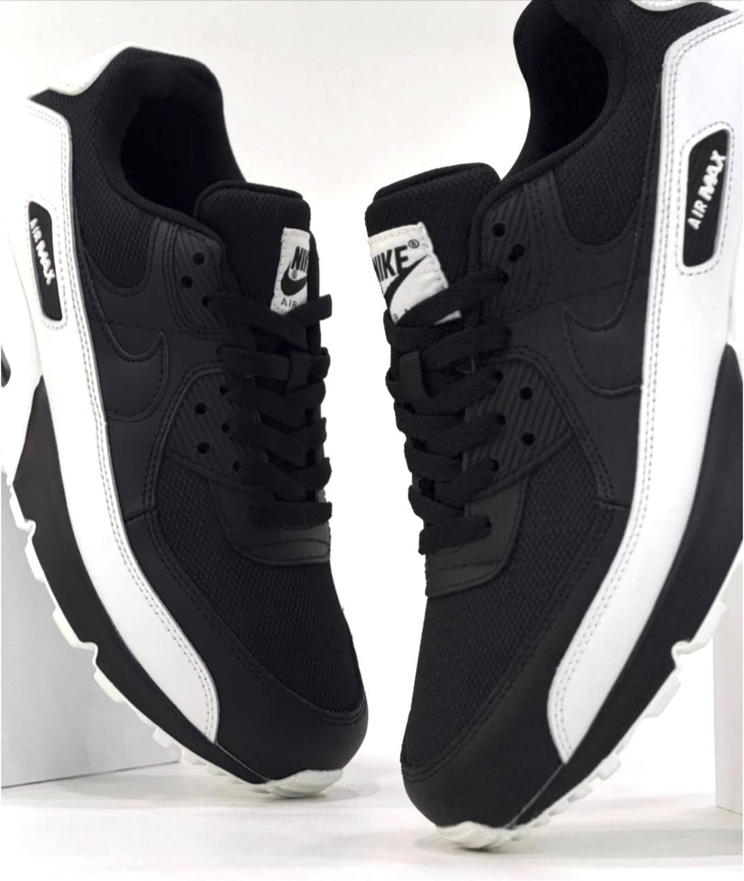 Nike Air Max 90 Essential Black | Blanco-Negro