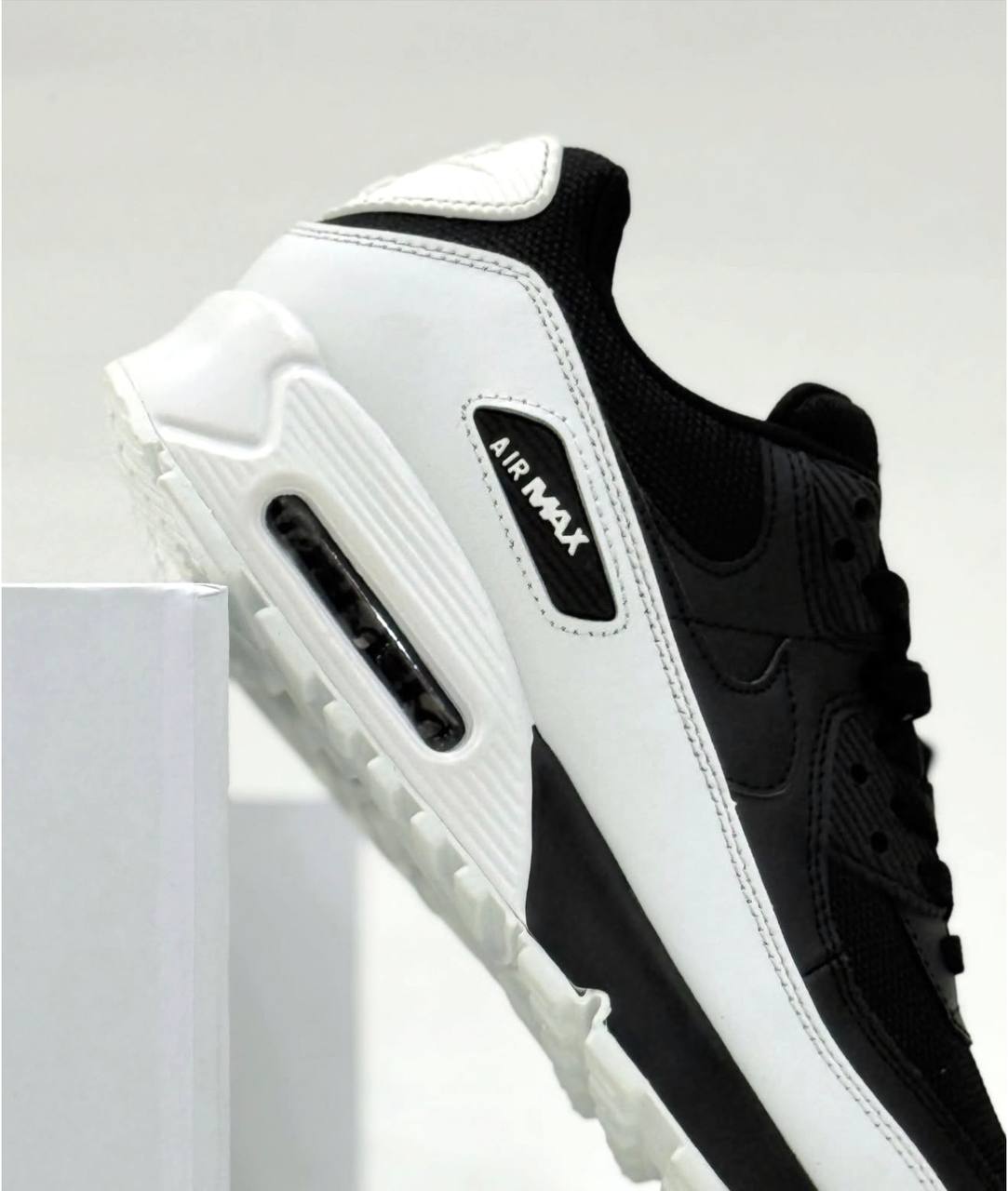 Nike Air Max 90 Essential Black | Blanco-Negro
