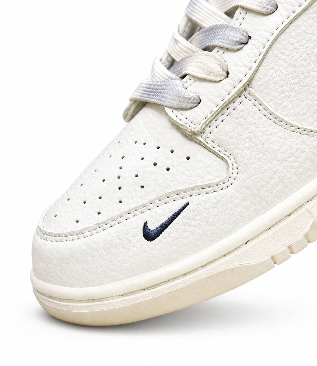 Nike SB Dunk Low x Supreme | Blanco