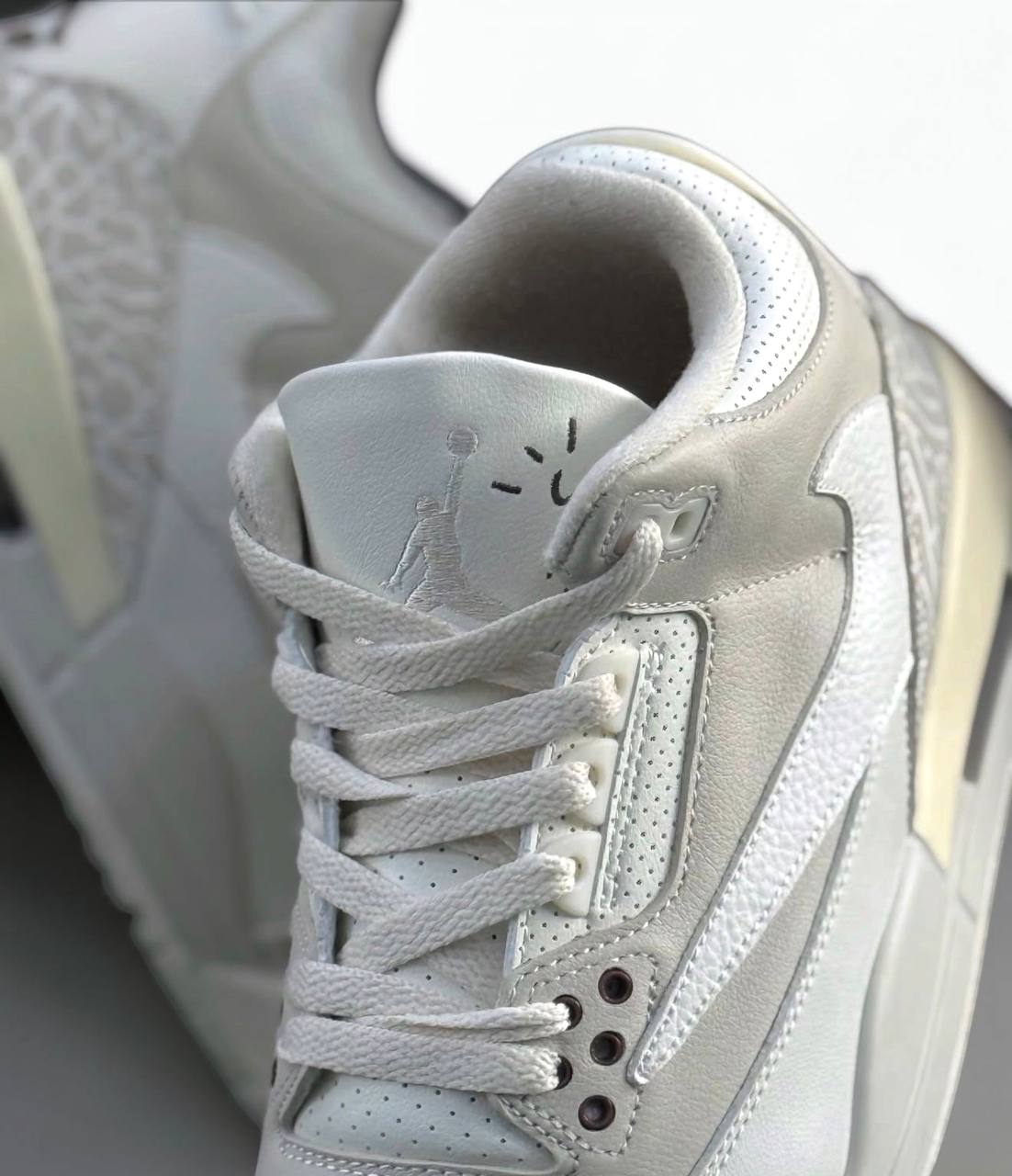 Nike Air Jordan 3 Travis Scott | Beige