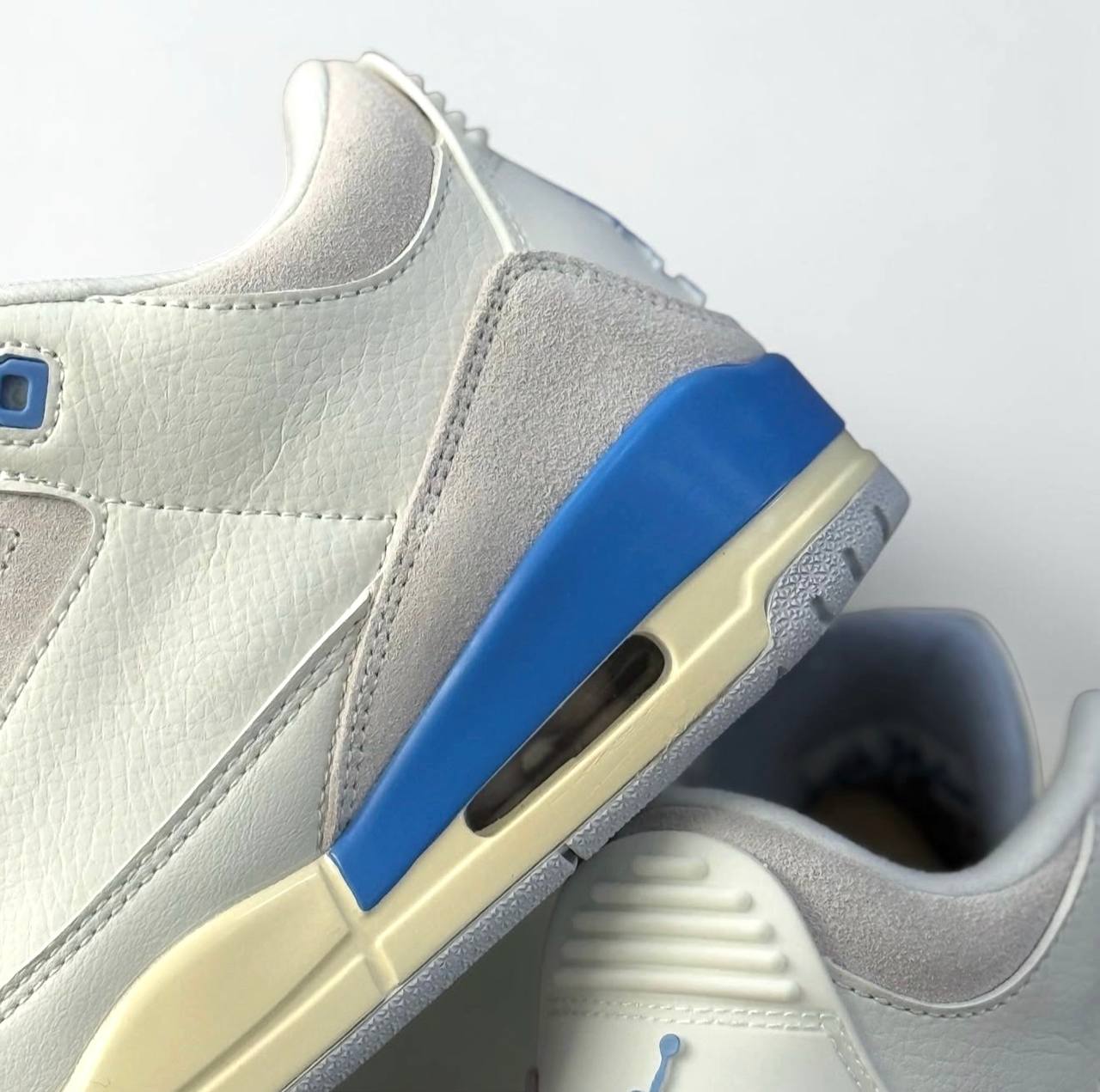 Air Jordan 3 Retro "Lucky Shorts" | Blanco-Azul