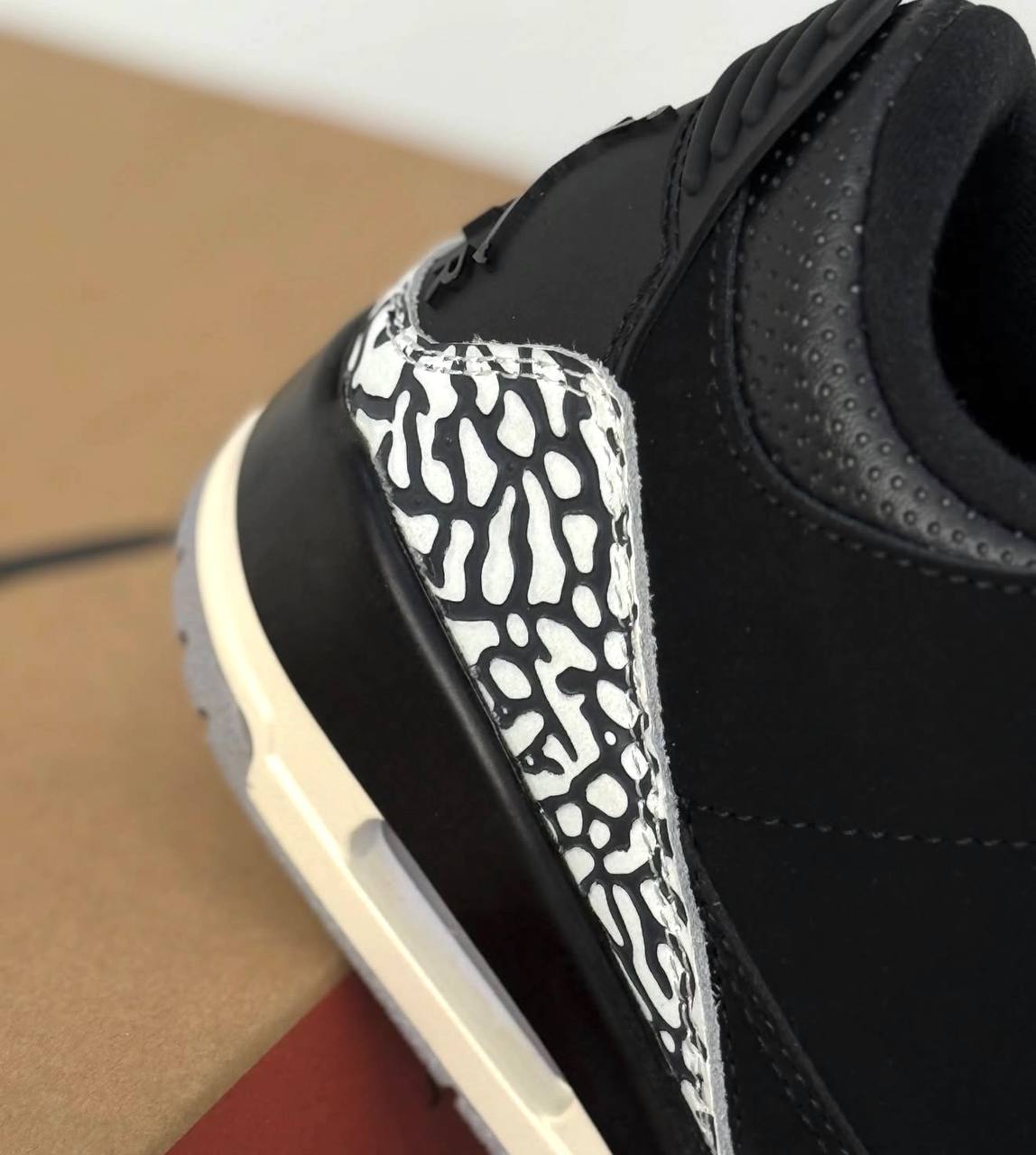 Air Jordan 3 Retro "Off Noir" | Negro