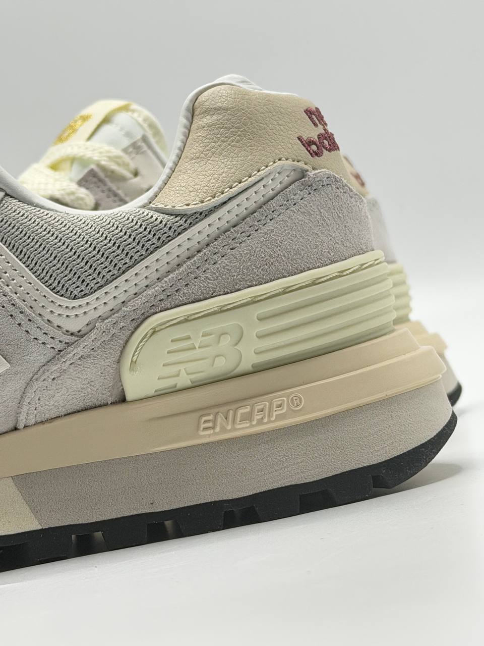 New Balance 574 Legacy | Beige