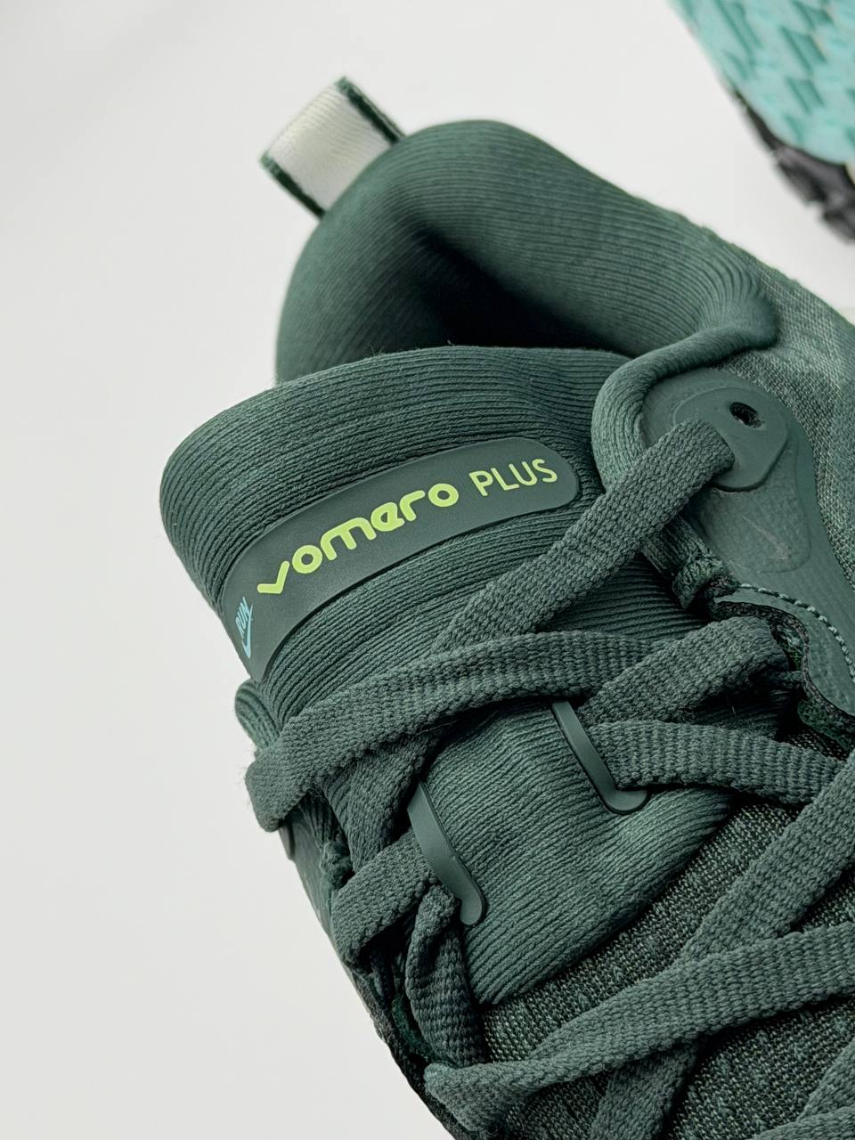 Nike Vomero Plus | Verde
