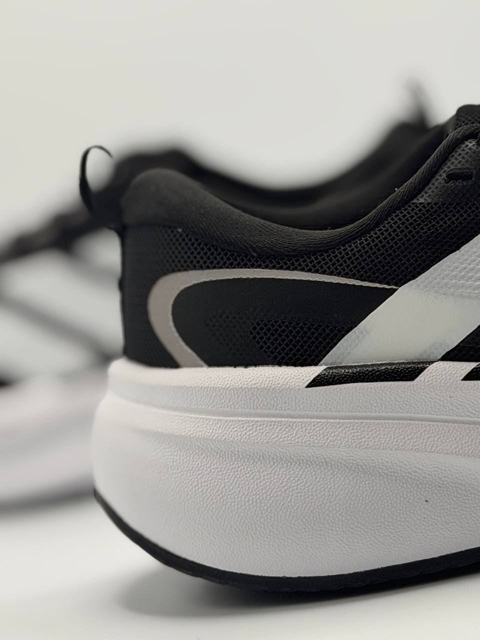 Adidas Dreastrike Glow | Negro-Blanco