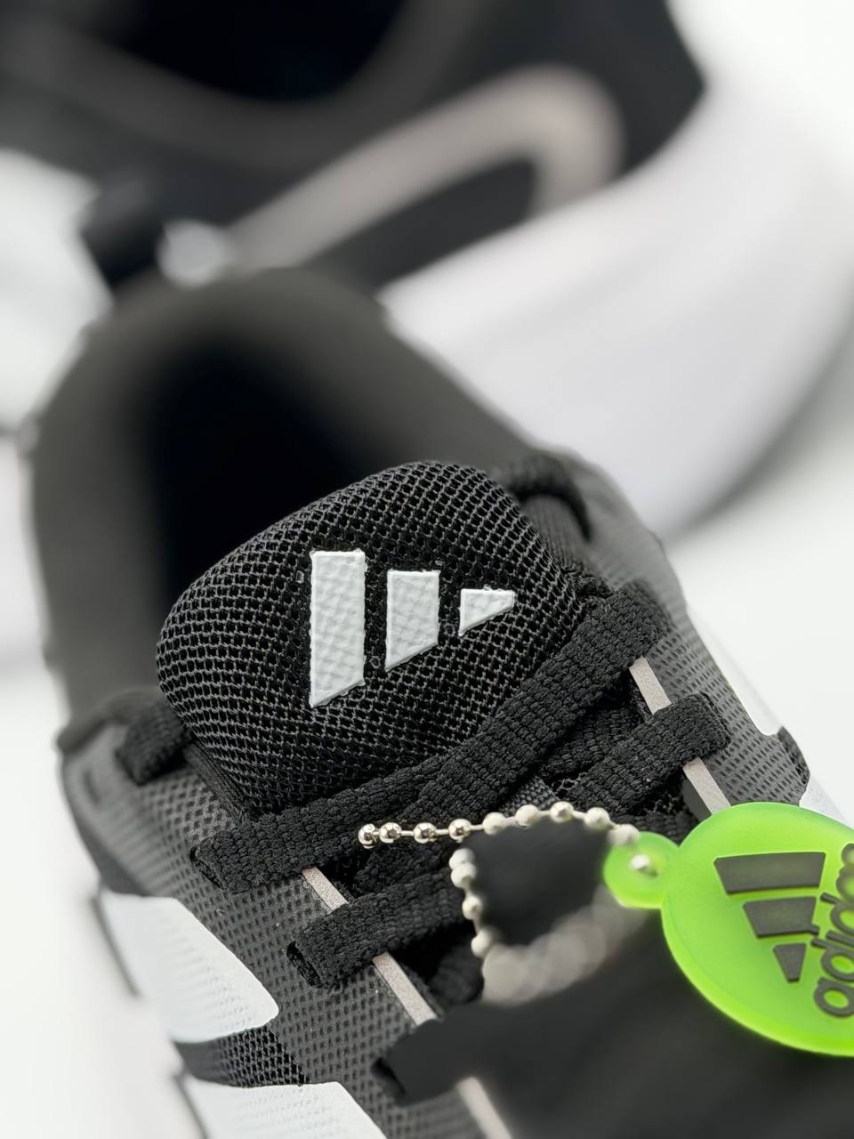 Adidas Dreastrike Glow | Negro-Blanco