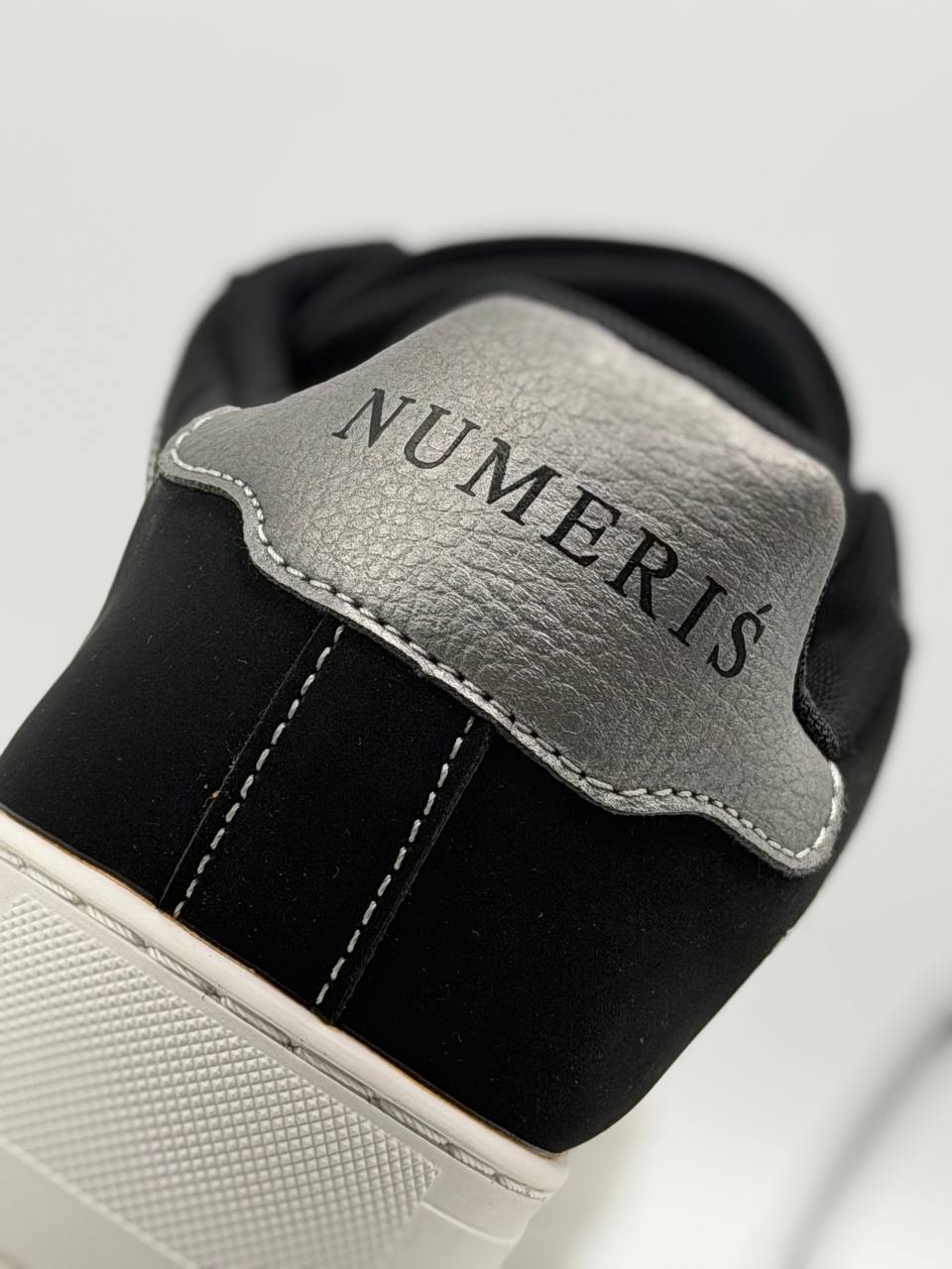Numeris | Negro-Gris