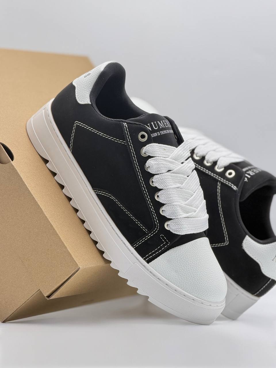Numeris | Negro-Blanco