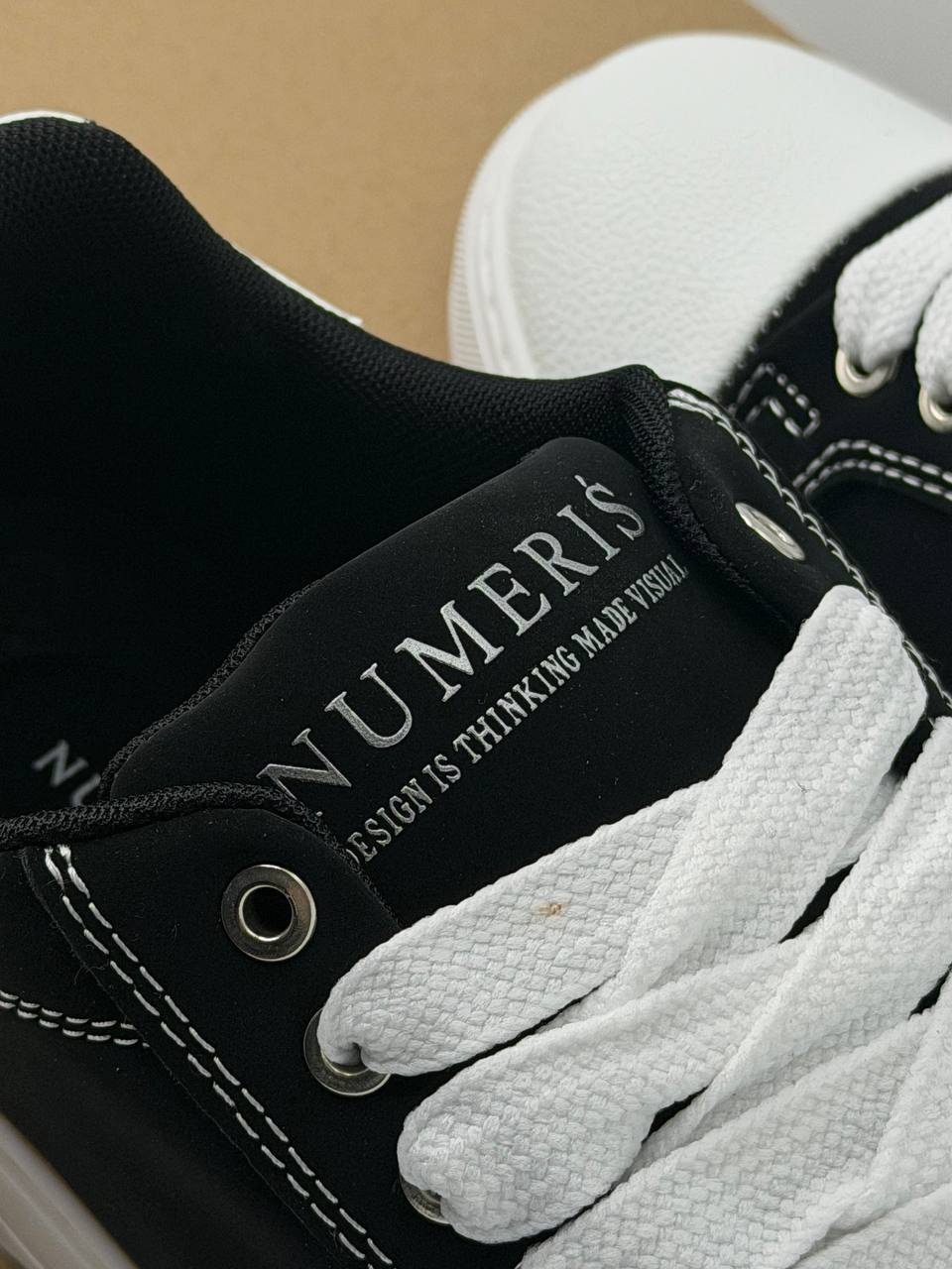 Numeris | Negro-Blanco