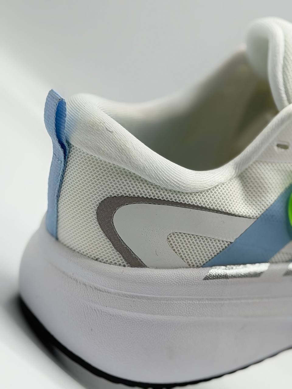Adidas Dreamstrike Glow | Blanco-Azul