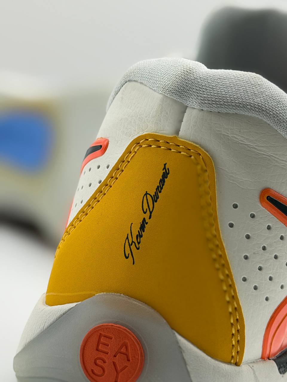 Nike KD 17 "Sunrise" | Blanco-Naranja