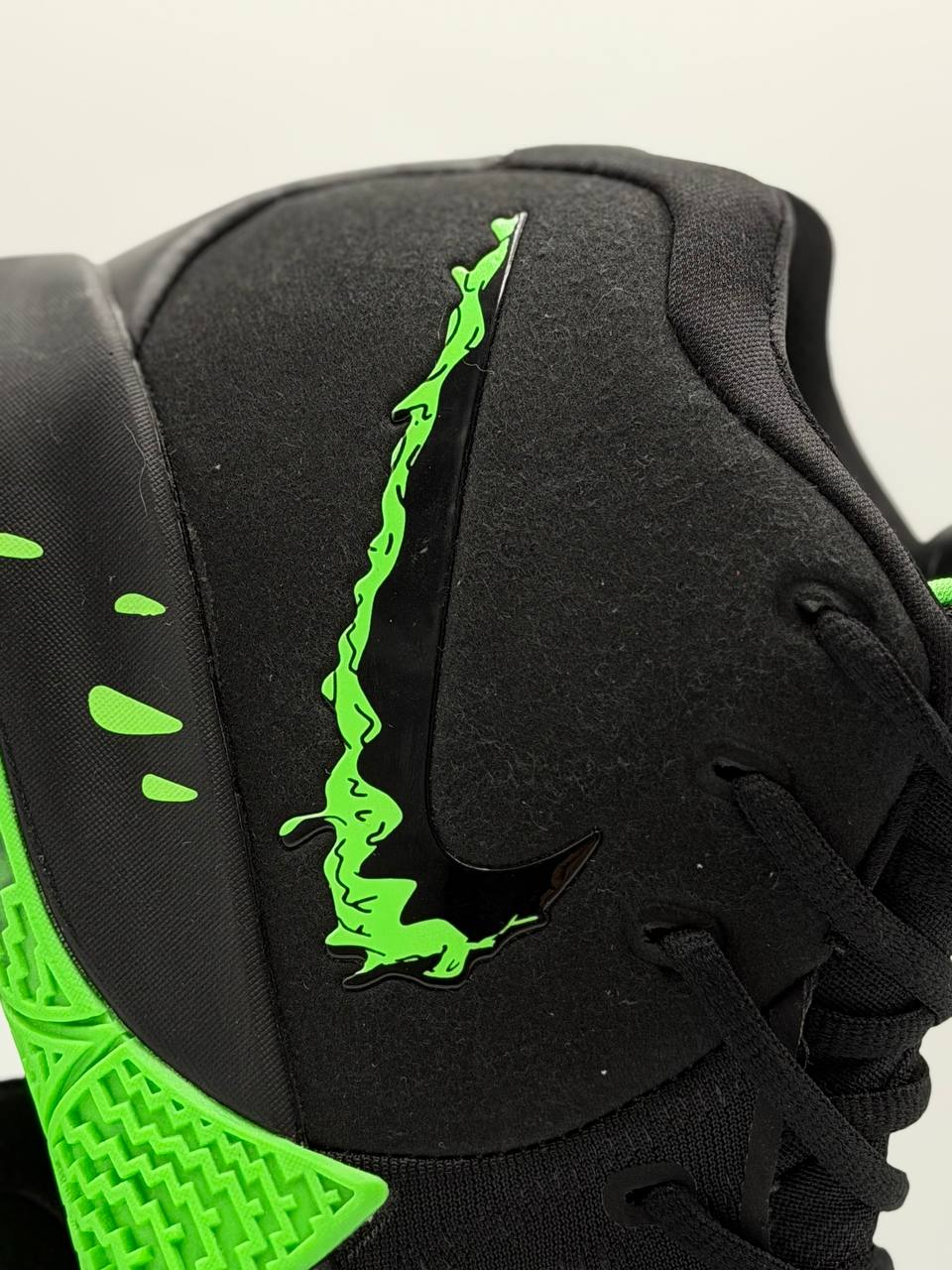 Nike Kyrie 4 'Halloween' | Negro-Verde
