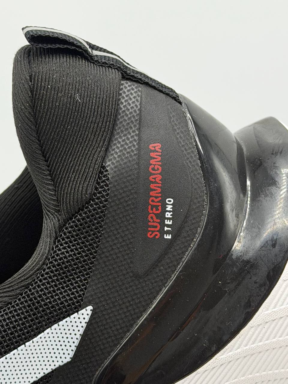 Adidas Supermagma | Blanco-Negro-Rojo