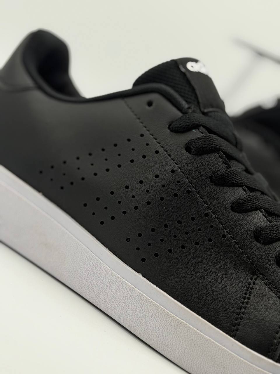 Adidas Advantage Base 2.0 | Negro-blanco