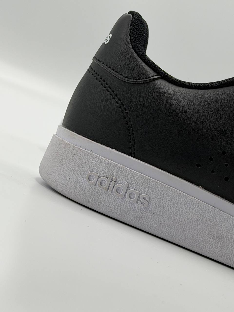 Adidas Advantage Base 2.0 | Negro-blanco