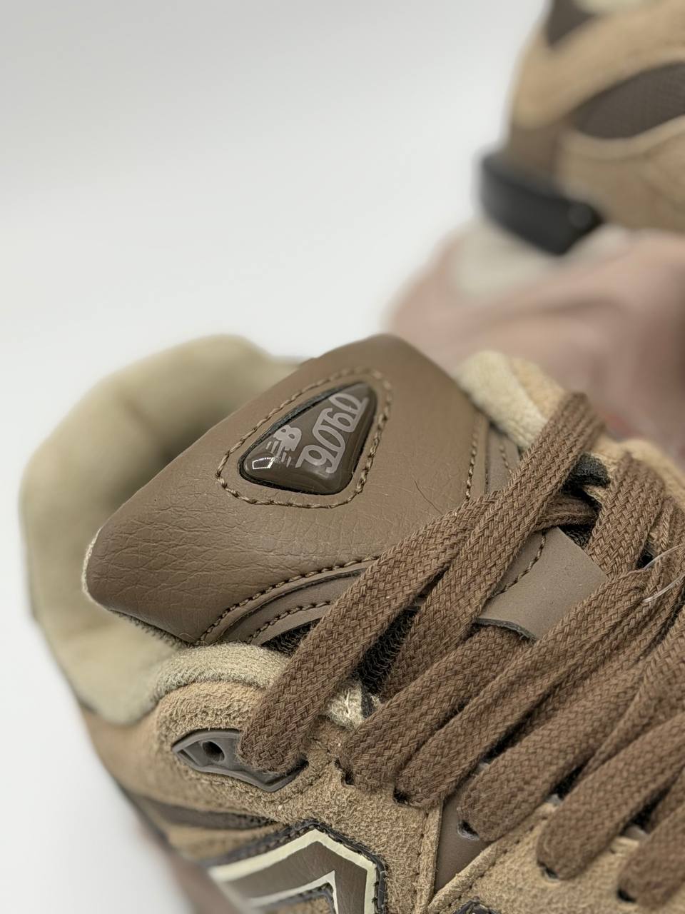 New Balance 9060 | Marron