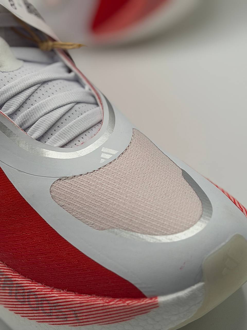 Adidas Hyperboost Edge | Blanco-Rojo