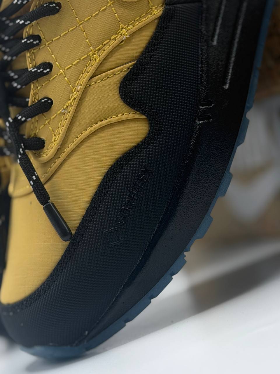 Nike Air Max 1 x The North Face | Amarillo