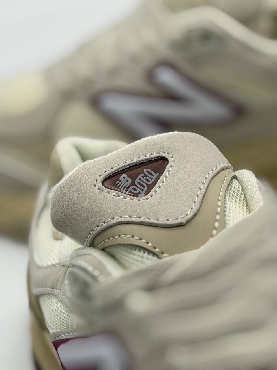 New Balance 9060 V1 | Beige