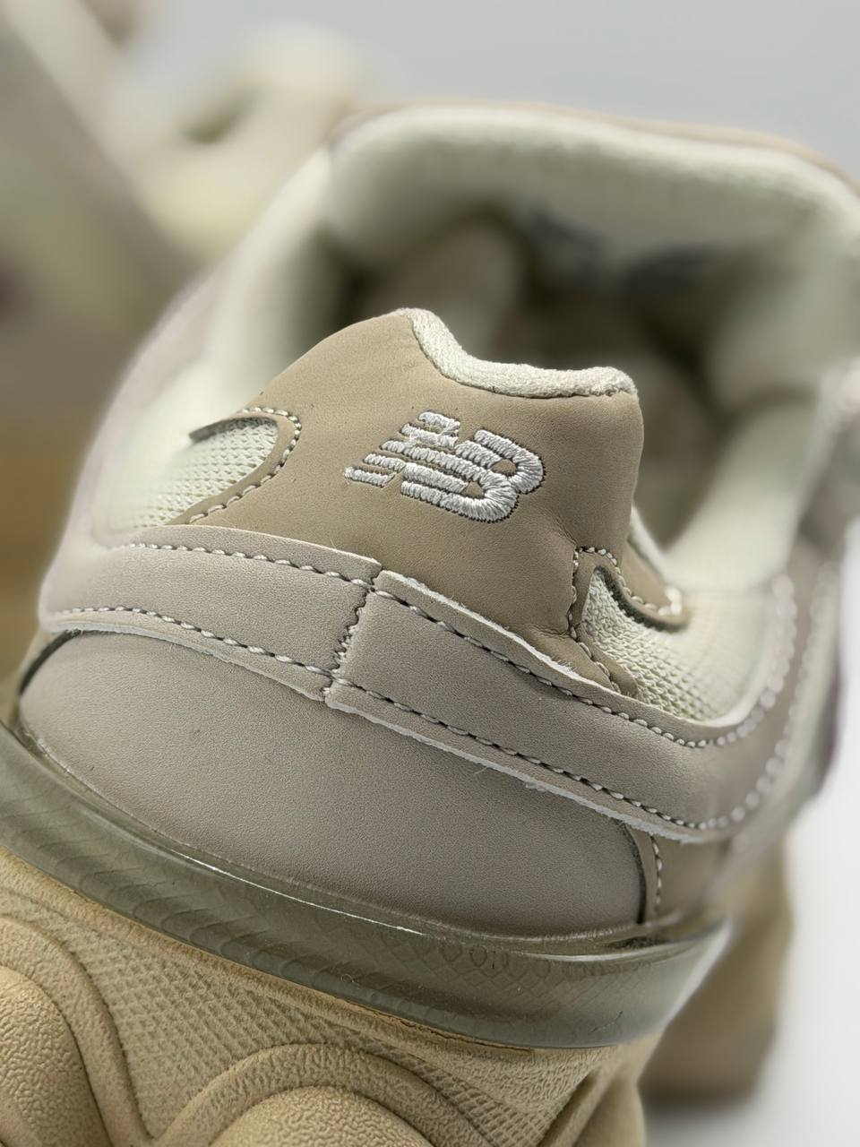 New Balance 9060 V1 | Beige
