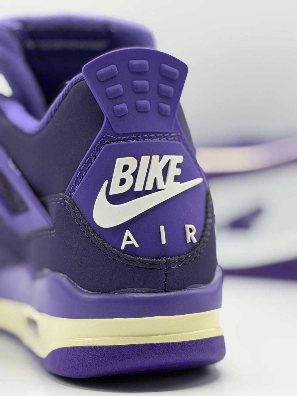 Air Jordan 4 “Purple” x Nigel Sylvester | Purpura