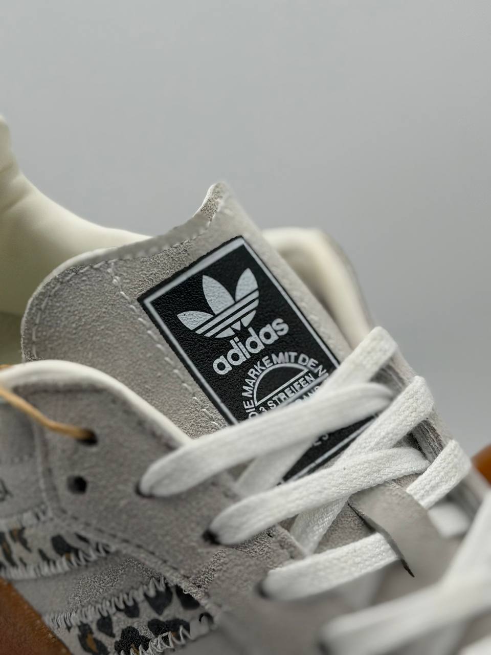 Adidas Samba 2.0 Leopard | Gris