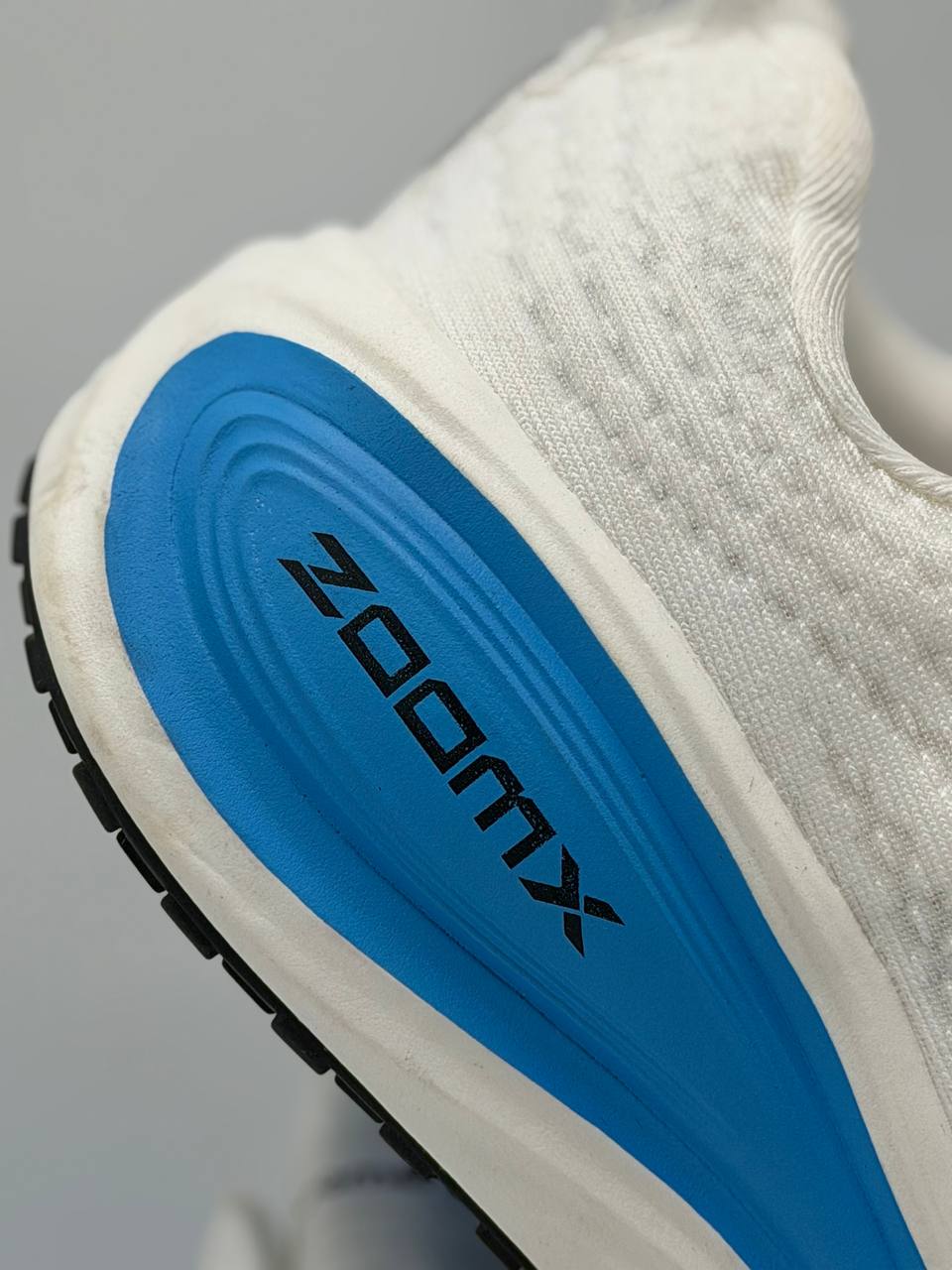 Nike Vomero Plus | Blanco-Azul