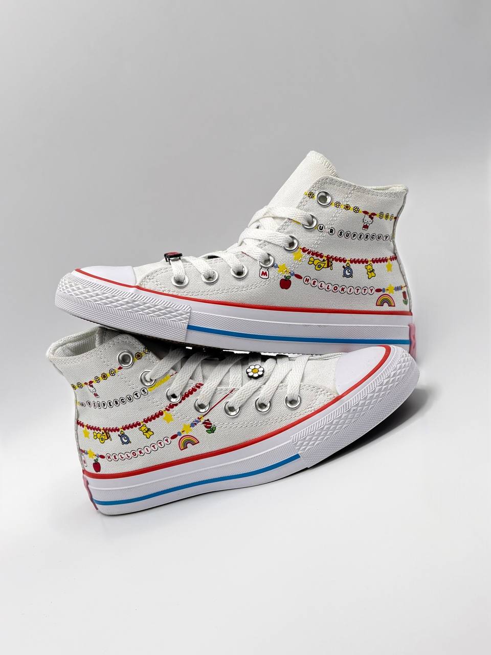 Converse x Hello Kitty and Friends Chuck Taylor All Star Charmed | Blanco