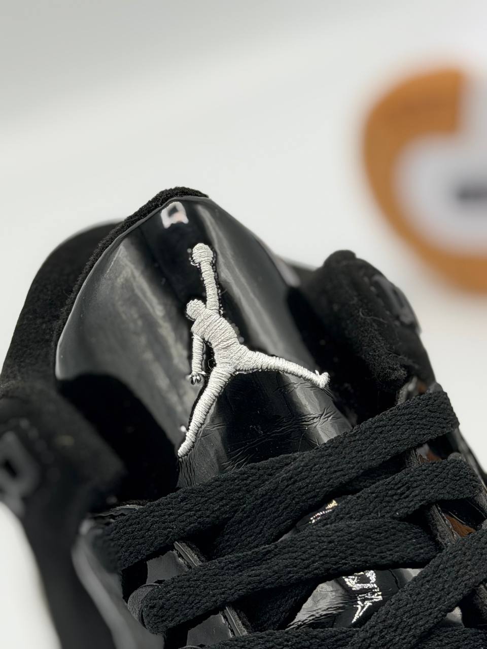 Air Jordan Retro 3 “cyber monday” | Blanco-Negro