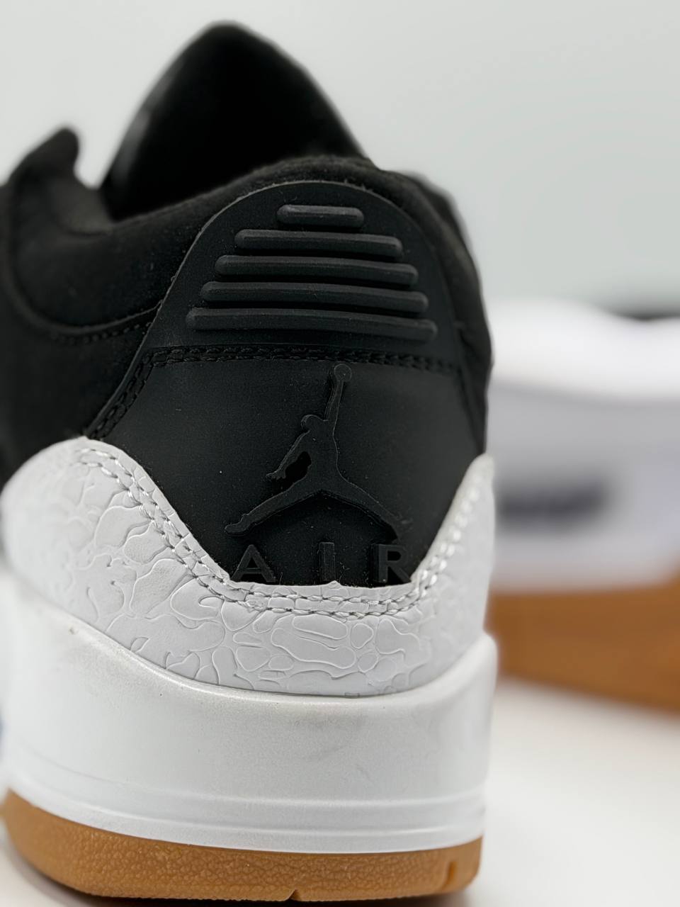 Air Jordan Retro 3 “cyber monday” | Blanco-Negro