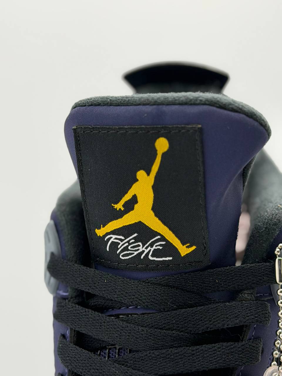 Air Jordan 4 Retro "Lakers" | Purpura