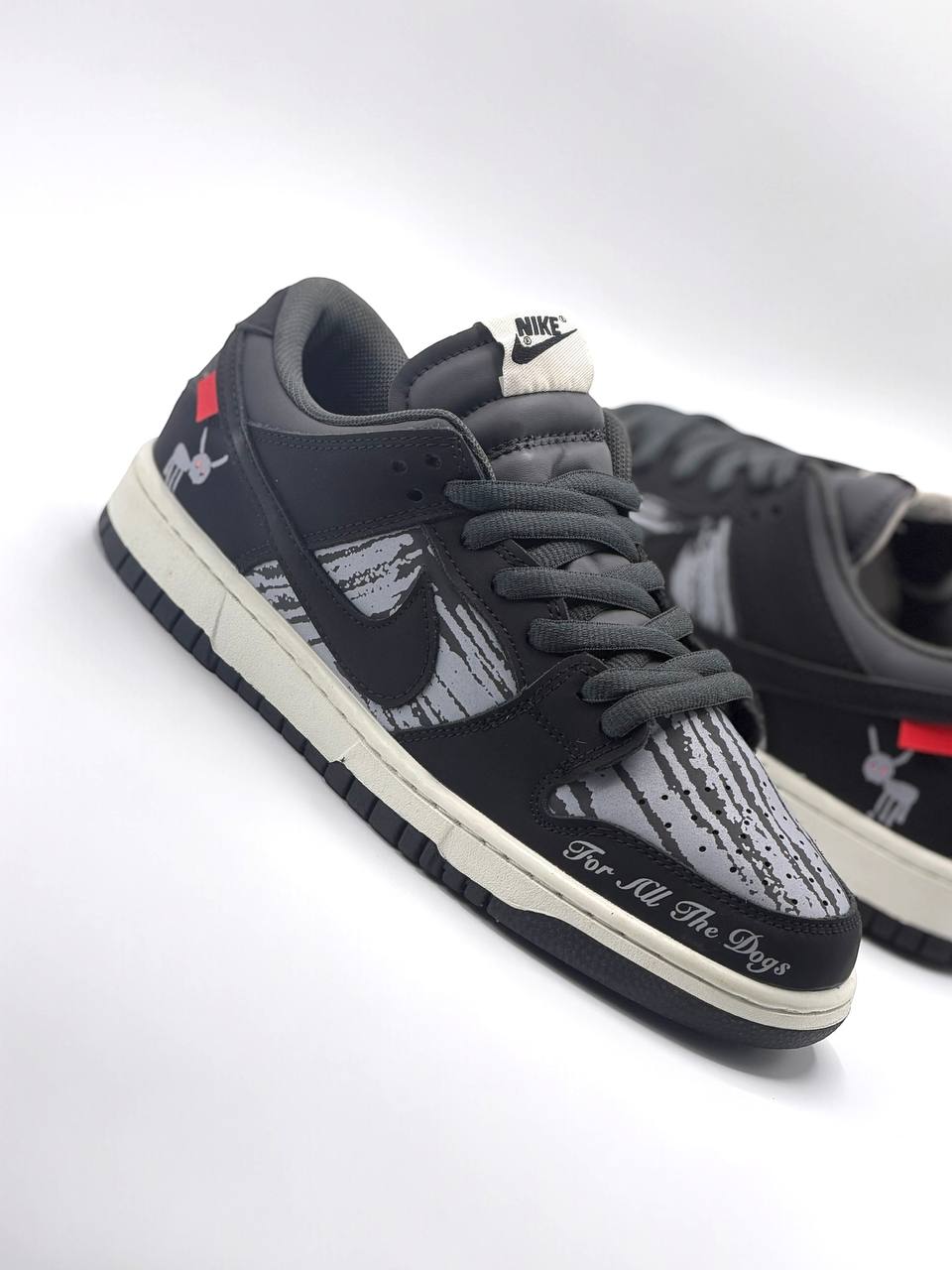 Nike Dunk Low `For All the Dogs` | Negro-Gris