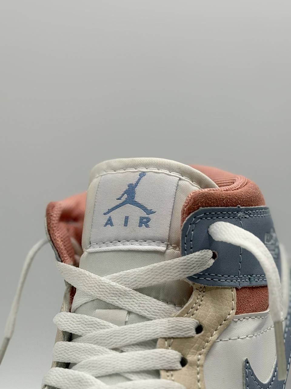 Air Jordan 1 Mid Pastel | Blanco-Rosa-Azul